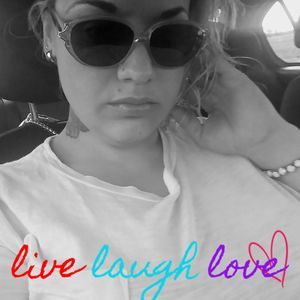 Meet your Posher, Bobbie